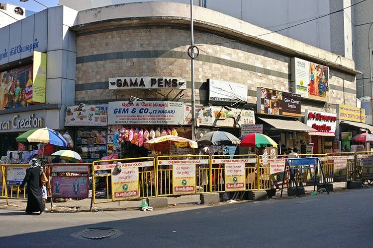 T-NAGAR ( PLACE FOR SHOPPING WITH HIGH DISCOUNTS)