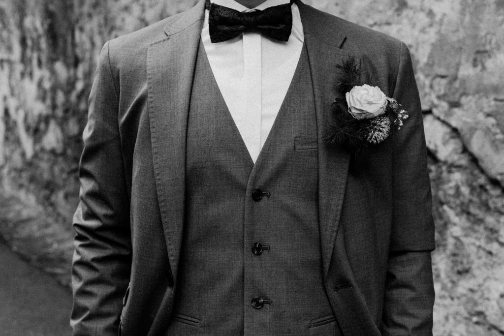 monochromatic suits